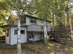 Eagles Nest Lake Cabin